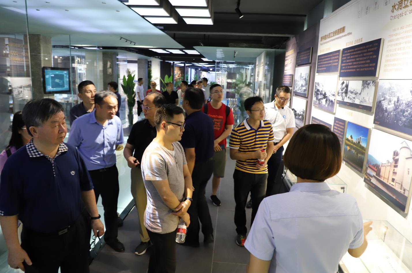 首屆“重山論壇”暨“2019山東淄博功能氟碳材料應(yīng)用技術(shù)研討會(huì)”盛大召開12