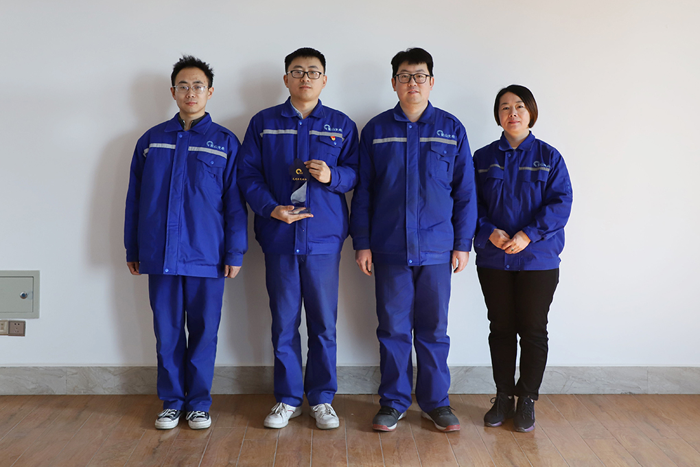 2020先進(jìn)模范班組代表 特種功能氟碳材料項(xiàng)目部研發(fā)班組