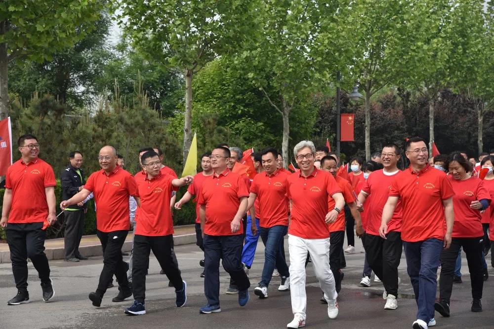 致敬五四精神 傳遞青春力量——集團(tuán)成功舉辦第二十一屆“重山杯”職工運(yùn)動會13