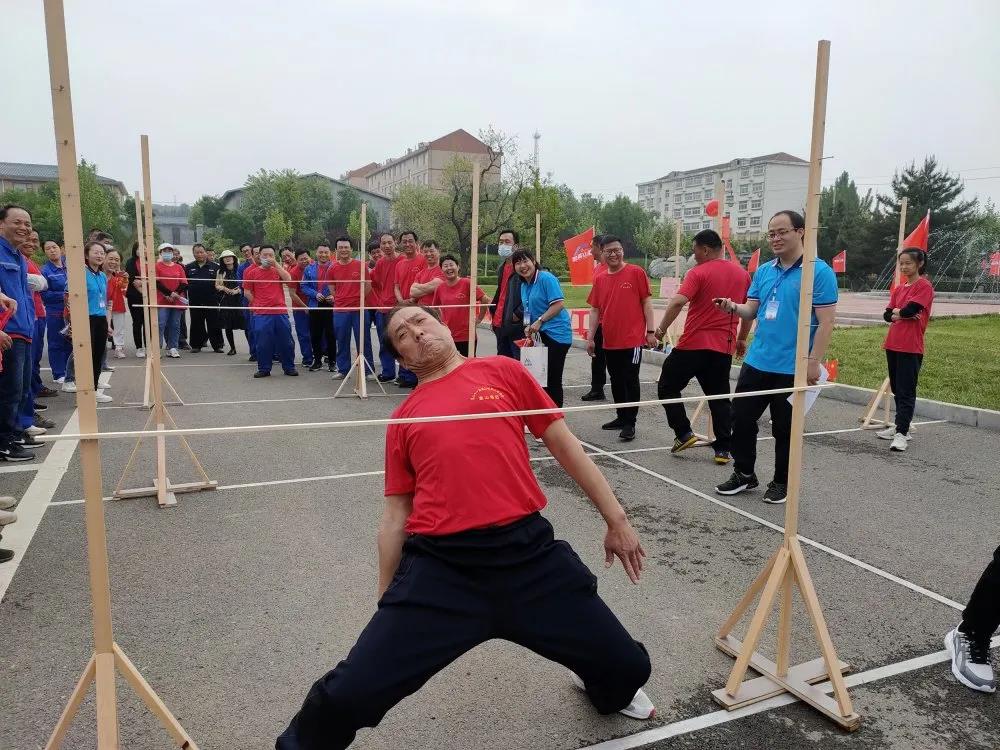致敬五四精神 傳遞青春力量——集團(tuán)成功舉辦第二十一屆“重山杯”職工運(yùn)動會13