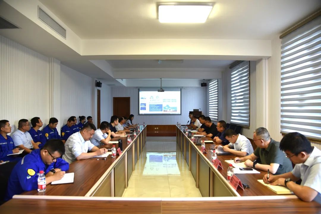 集團(tuán)召開重山光電上半年工作交流會