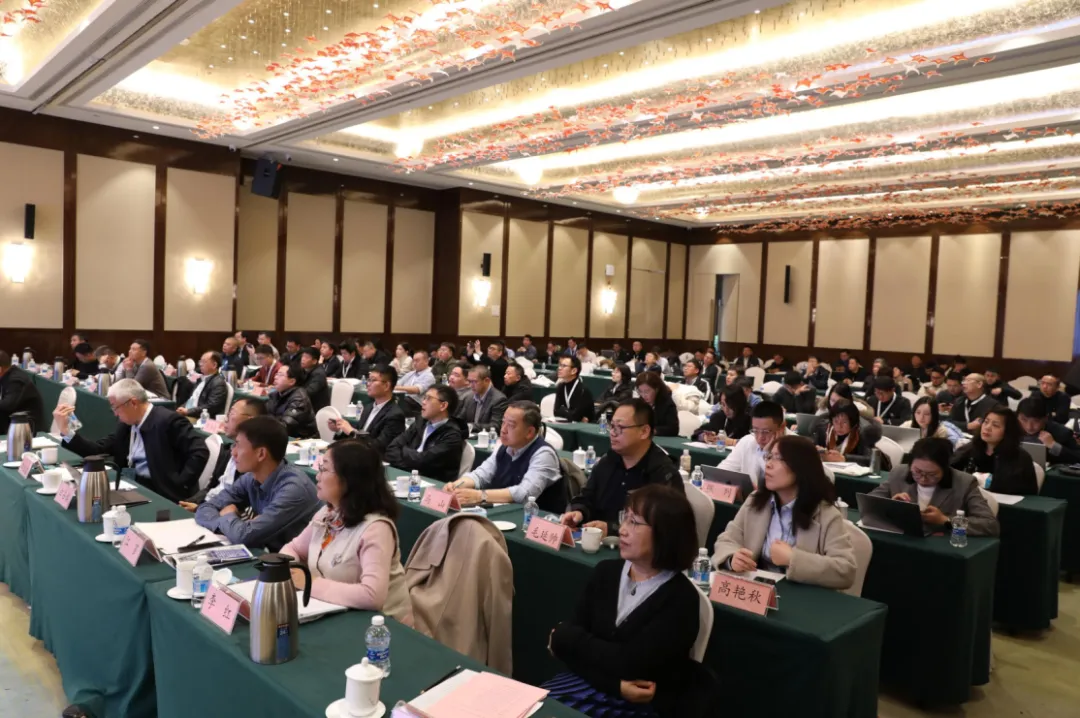 中國電子氣體及材料百人會換屆大會暨2025中國電子氣體及材料發(fā)展高峰論壇在淄博召開