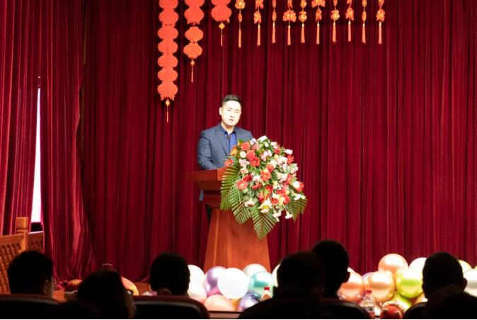 擇善明德致良知，真抓實(shí)干求突破|重山光電舉辦2022新春年會(huì)