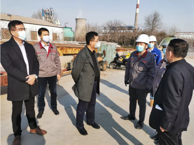 集團(tuán)公司領(lǐng)導(dǎo)召開(kāi)我公司省重大項(xiàng)目的現(xiàn)場(chǎng)協(xié)調(diào)會(huì)議