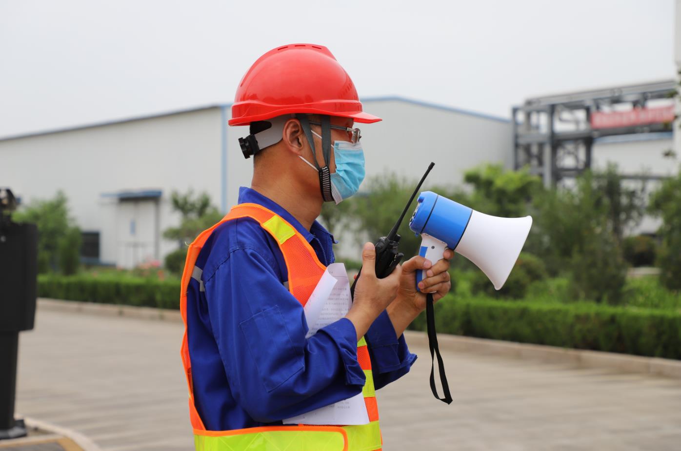 [“安全月”活動(dòng)系列報(bào)道]公司組織開展危險(xiǎn)化學(xué)品防盜搶丟失應(yīng)急演練