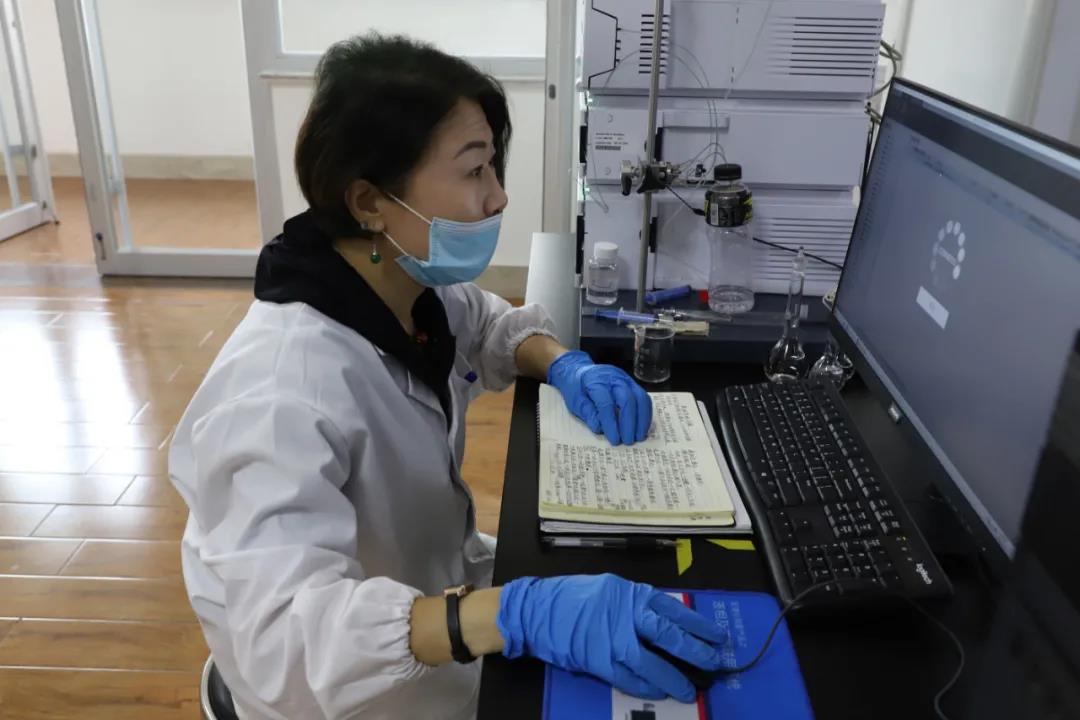 國(guó)慶節(jié)，致敬堅(jiān)守崗位的勞動(dòng)者